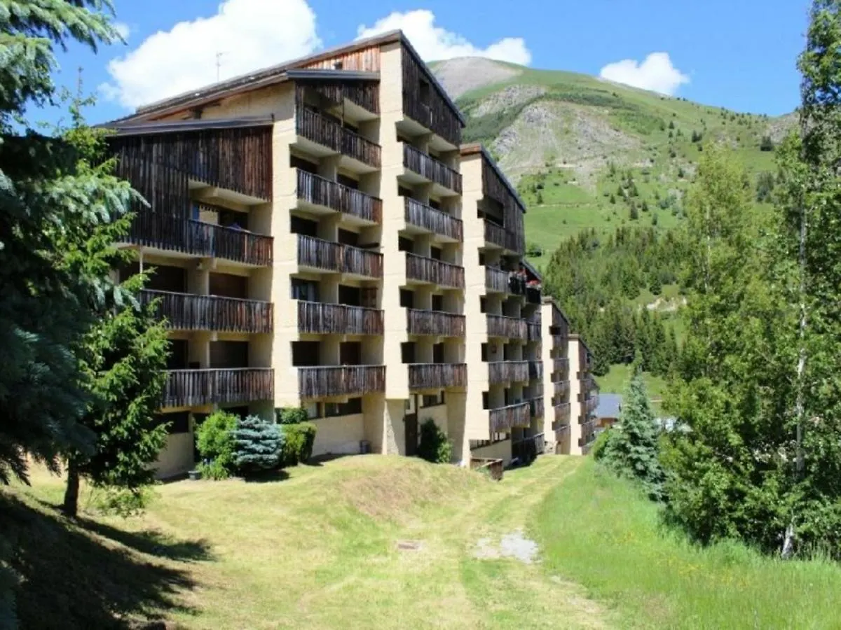 Studio Cabine Au Pied Des Pistes Avec Balcon Et Parking Gratuit, Proche Commerces - Auris En Oisans - Fr-1-297-69